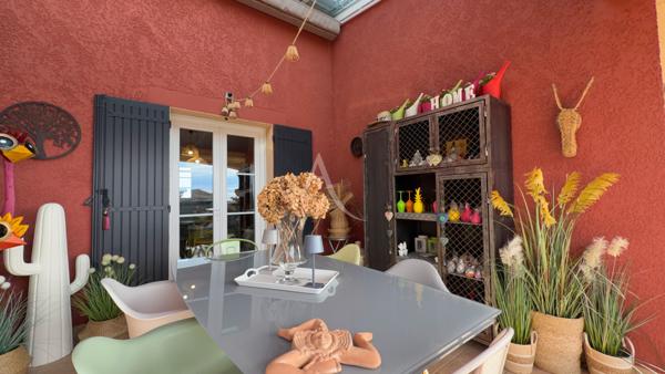 VILLA D'EXCEPTION TYPE 8 AVEC VUE IMPRENABLE JARDIN PISCINE ET TERRASSE