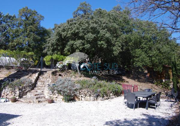 Lorgues (83510) Maison Lorgues 5 pièces 3 chambres avec piscine et garage, dans un quartier résidentiel, en position dominante