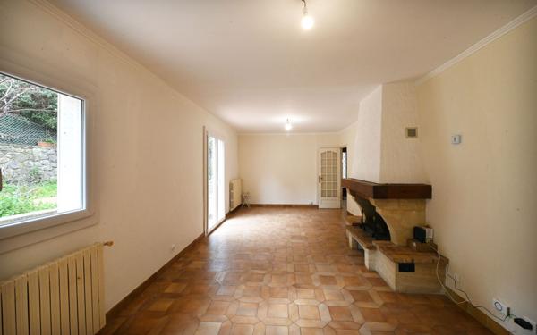 Maison à vendre    4 pièces •  Toulon