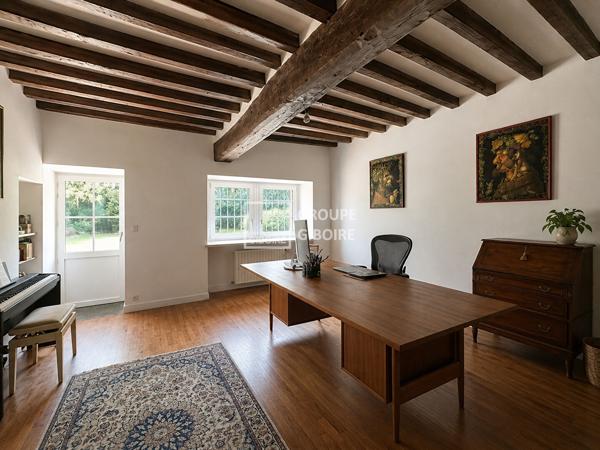 Maison T7 à vendre BOURGBARRE - 210 m² (réf : GLH26119)