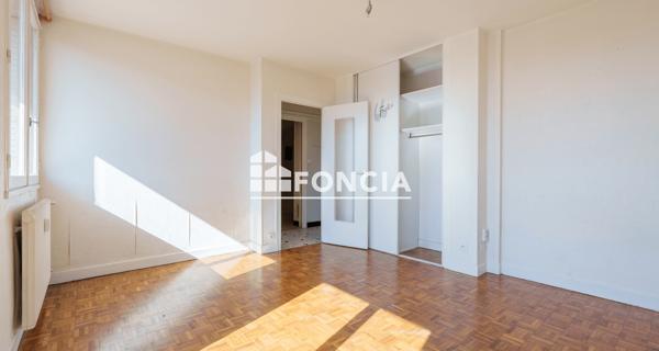 À vendre Studio 27 m² - Talant 21240