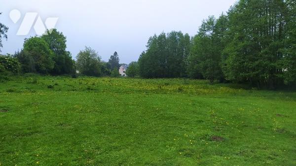 Terrain  à bâtir sur Frenes