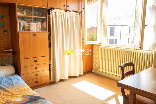 Sartrouville - La Plaine - Miaison 5 pièces 81 m2 624 750 € **  - Référence  9596