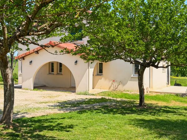 Maison à vendre 7 pièces LUPIAC (32) - 148 m2 - Terrain 4884 m2