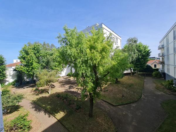 La Rochelle Marché central T4 de 74 m² Carrez avec Balcon Cave et Ascenseur