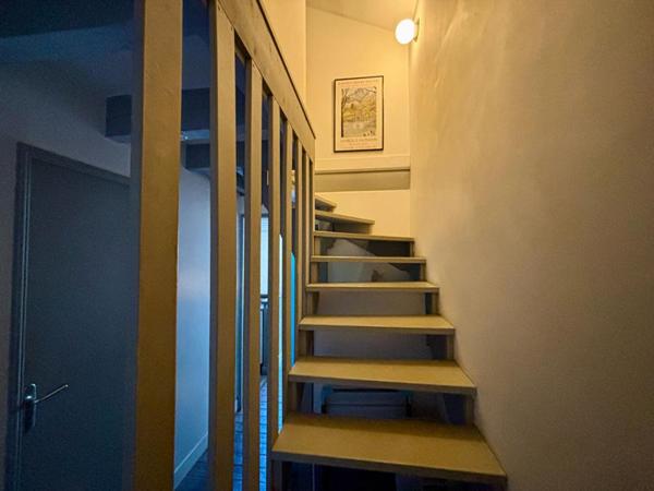 Bordeaux Nansouty  Duplex de charme avec parking, vendu meublé, fort potentiel locatif