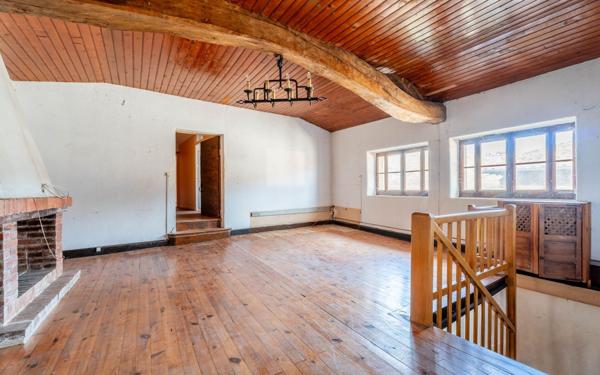 Maison à vendre    11 pièces •  Cogny