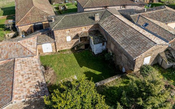 Maison à vendre    11 pièces •  Cogny