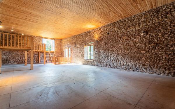 Maison à vendre    11 pièces •  Cogny