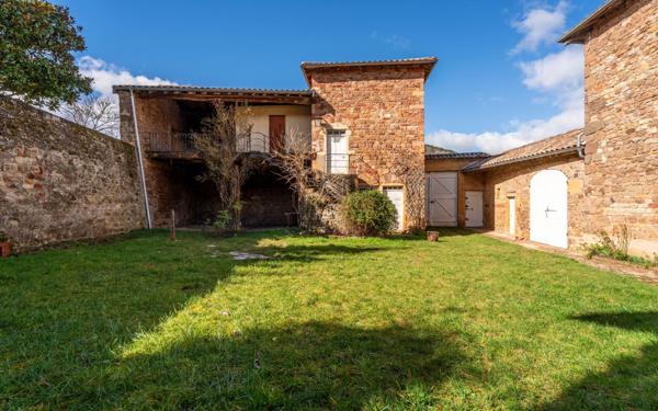 Maison à vendre    11 pièces •  Cogny