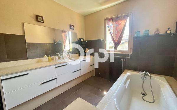Maison à vendre    5 pièces • 133 m2 Eybens