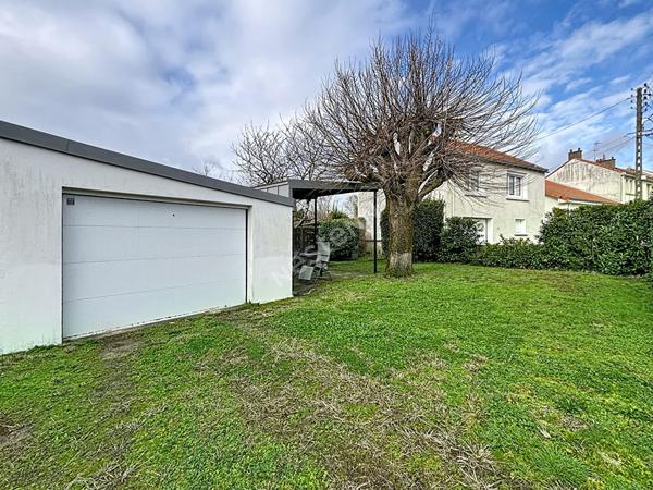 Maison à vendre à Rezé - 4 pièces, 3 chambres, bon état