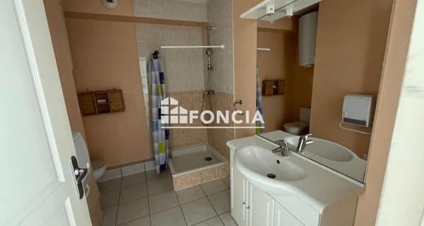 Location Studio meublé 37.39 m² - Saint-étienne 42100