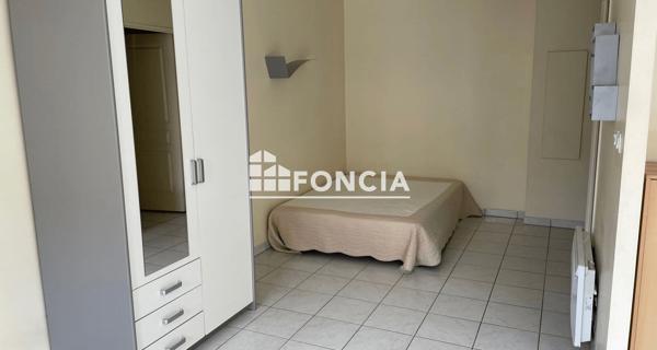 Location Studio meublé 37.39 m² - Saint-étienne 42100