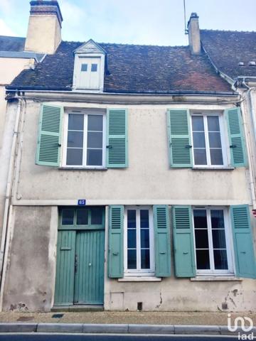 Maison 6 pièces de 74 m² à Nogent-le-Rotrou (28400)