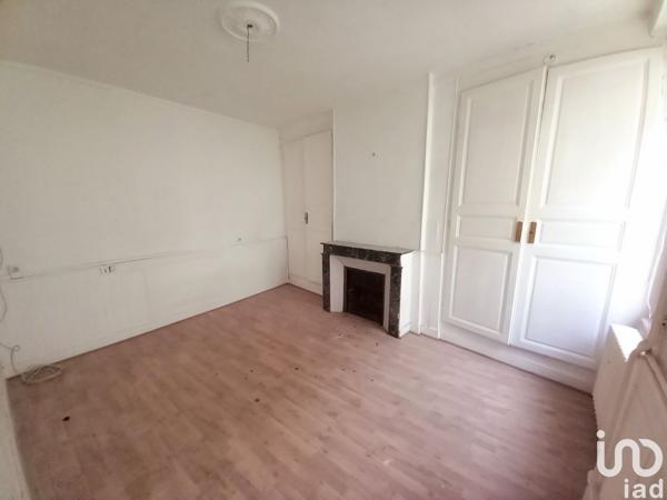 Maison 6 pièces de 74 m² à Nogent-le-Rotrou (28400)