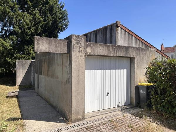 Vente                                                      Maison
                        
                     7 pièces                      168 m2                     à Nevers
