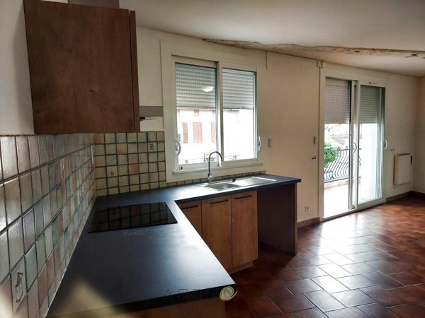 A louer, appartement rénové à DAMAZAN