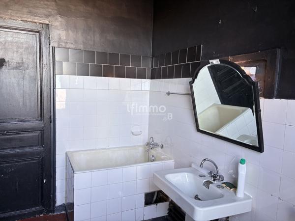 Préfecture - T2 45m2 - Sur les toits