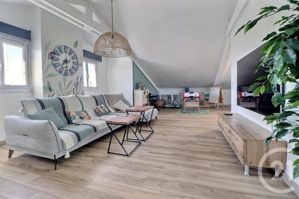 Appartement T4 à vendre  4 pièces - 100 m2 ST RAPHAEL - 83