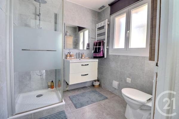 Appartement T4 à vendre  4 pièces - 100 m2 ST RAPHAEL - 83