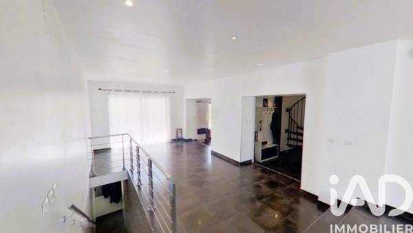 Immeuble à vendre 177 m² Coursan