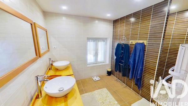 Immeuble à vendre 177 m² Coursan