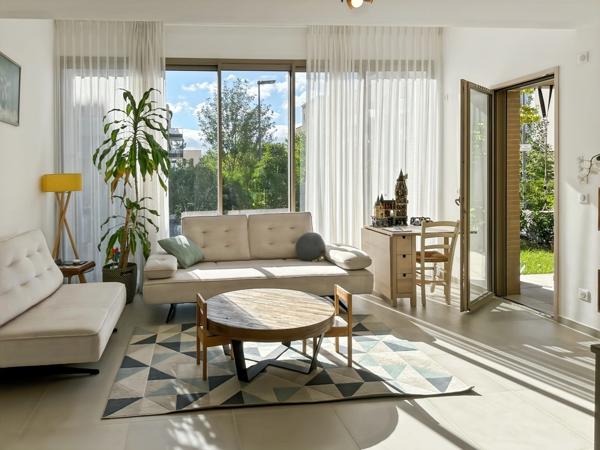 Maison à vendre 5 pièces FERNEY VOLTAIRE (01)
