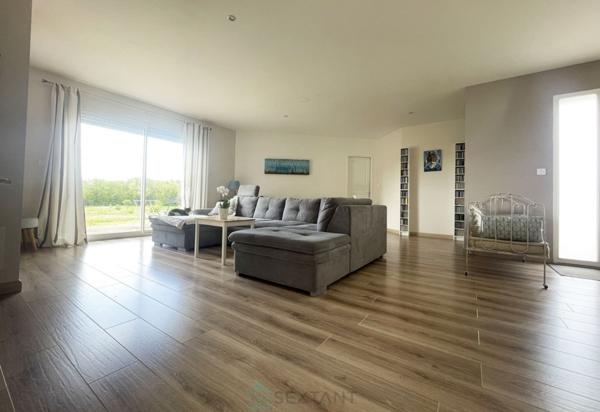 MAISON CONSTRUITE EN 2010 DE 198M² SUR UNE PARCELLE DE PLUS DE 6590M²