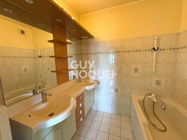 Dernier étage, vue dégagée, 110 m² de confort - Proximité Gare Viotte