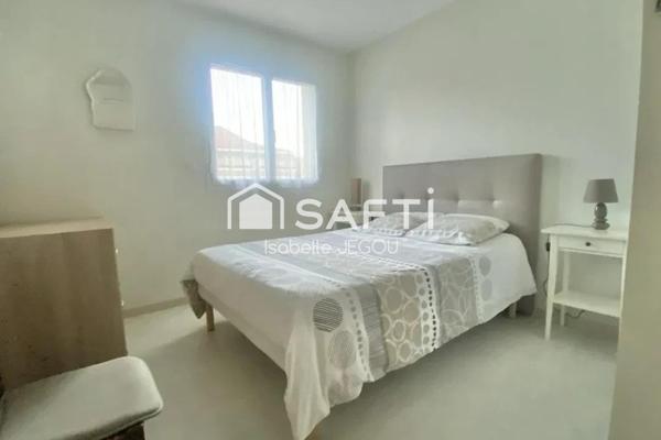 maison plain pied au calme avec piscine et cuisine d'été