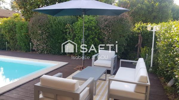 maison plain pied au calme avec piscine et cuisine d'été