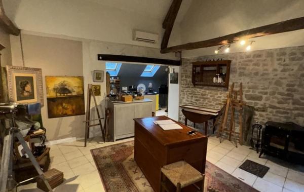 Vente Maison avec garage et dépendance Saint-amand-montrond   