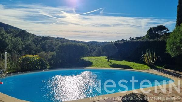 Maison avec vue exceptionnelle à vendre à La Londe-les-Maures - Secteur Valcros