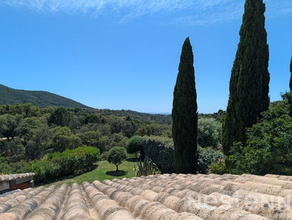 Maison avec vue exceptionnelle à vendre à La Londe-les-Maures - Secteur Valcros