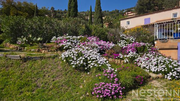 Maison avec vue exceptionnelle à vendre à La Londe-les-Maures - Secteur Valcros