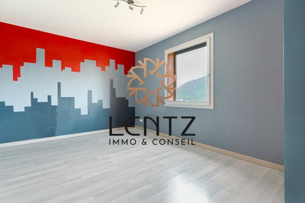Maison contemporaine avec vue imprenable sur les hauteurs de Digne-les-Bains