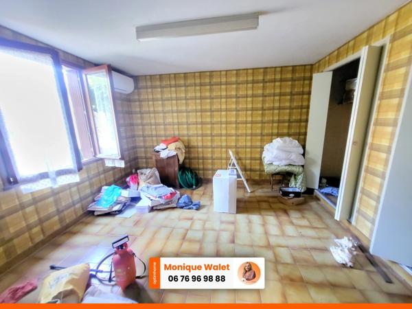 Maison à vendre à Sénas avec hangar attenant de 300 m² – Idéal artisan ou professionnel du bâtiment