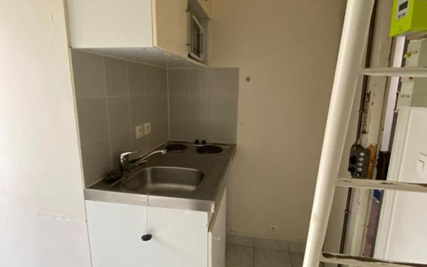 Appartement à vendre    2 pièces • 6,54 m2 Paris 9