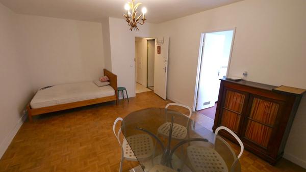 Dpt Paris (75), à louer meublé PARIS 13EME ARRONDISSEMENT Studio en étage élevé