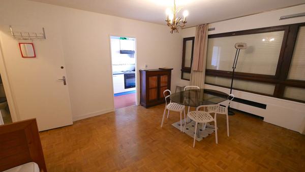 Dpt Paris (75), à louer meublé PARIS 13EME ARRONDISSEMENT Studio en étage élevé