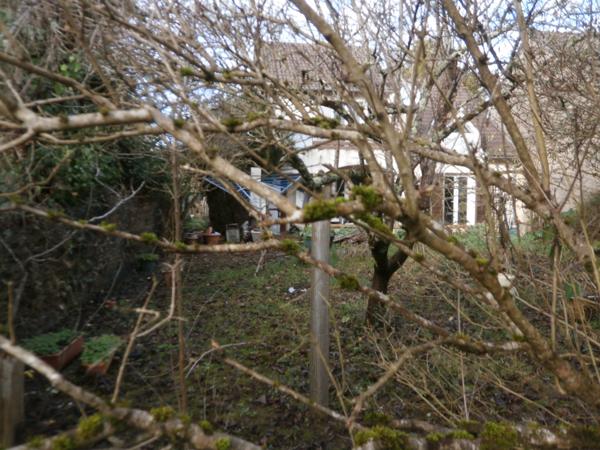 MAISON 6 PIECES LOUER A RENOVER Saint-Germain-du-Puy (18390)