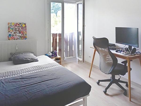 Ascenseur valléen, bus, écoles