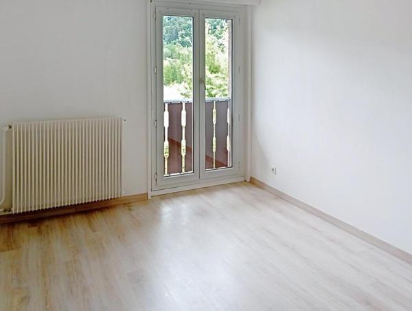 Ascenseur valléen, bus, écoles