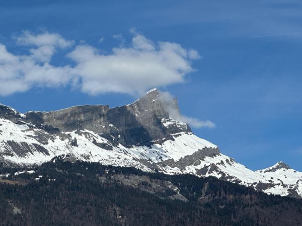 Ascenseur valléen, bus, écoles