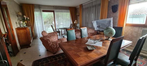 Appartement à rénover à vendre à Royan en Charente-Maritime (17200), ref : 02067 Pontaillac