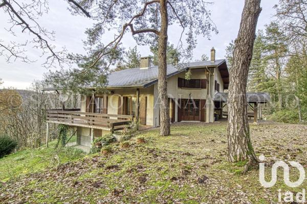 Maison 11 pièces de 339 m² à La Ferté-Alais (91590)