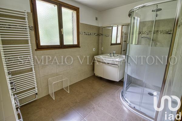 Maison 11 pièces de 339 m² à La Ferté-Alais (91590)