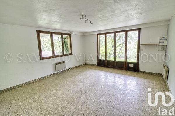 Maison 11 pièces de 339 m² à La Ferté-Alais (91590)