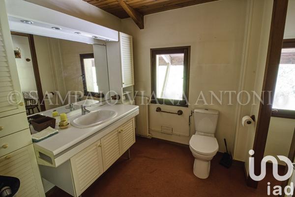 Maison 11 pièces de 339 m² à La Ferté-Alais (91590)